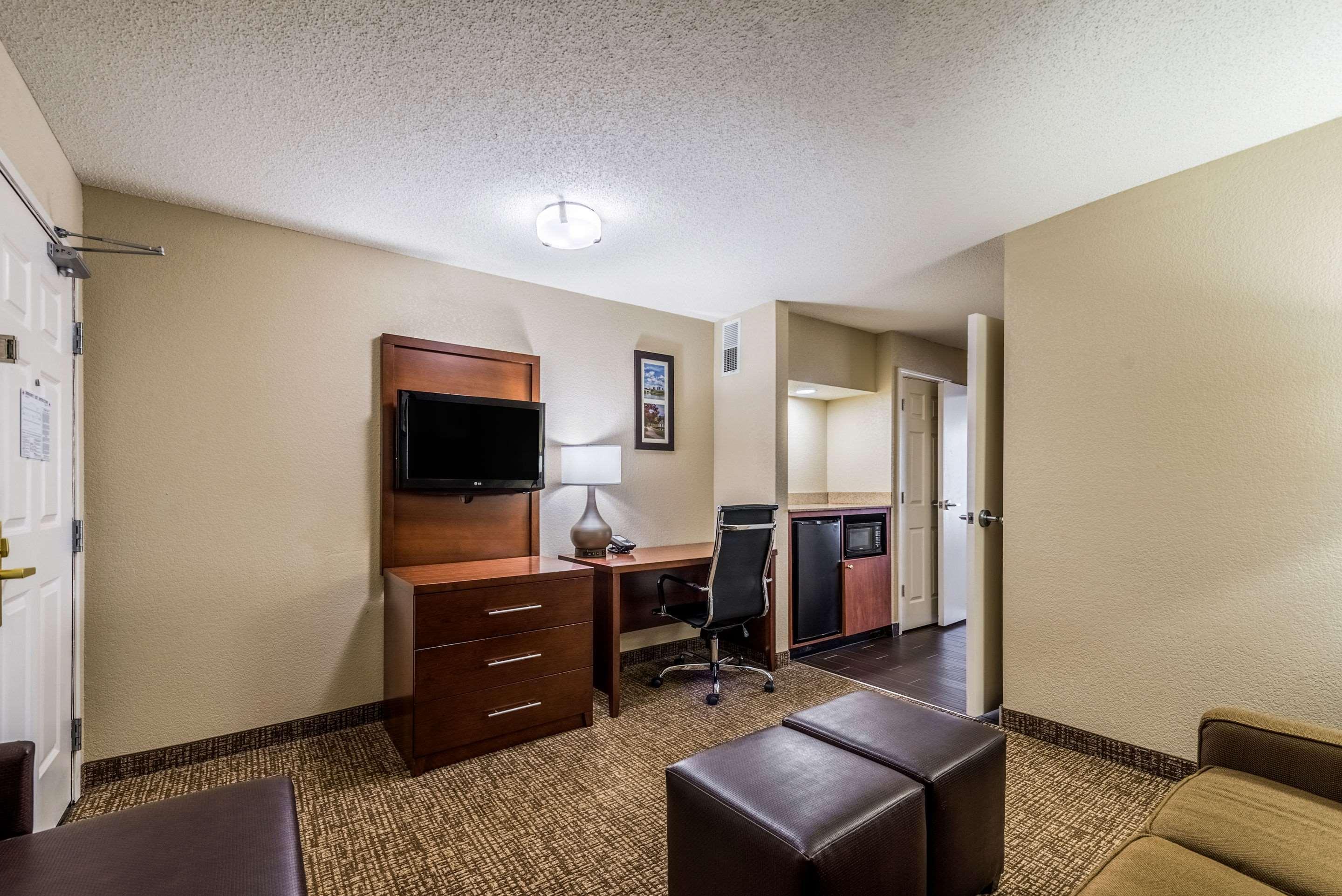 Comfort Inn & Suites Dayton North Екстер'єр фото